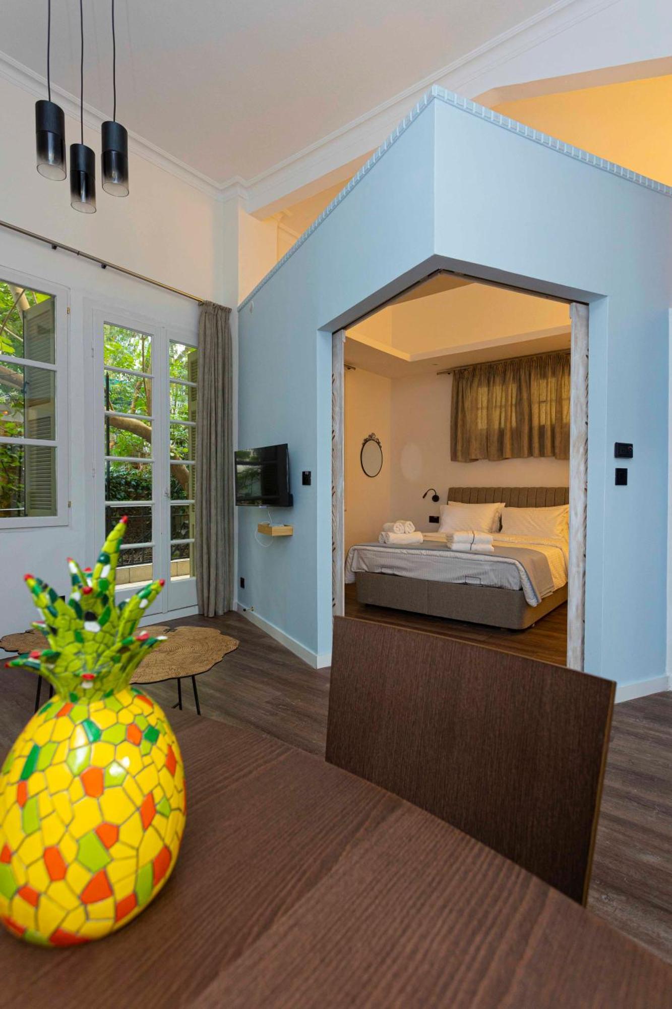 Couple-In Magical Suite With Jacuzzi Salonicco Esterno foto